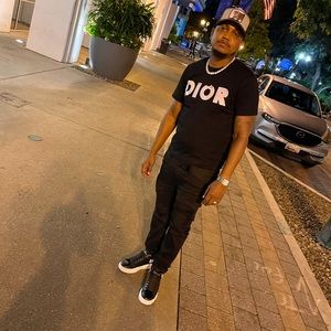 Meet your Posher, Shareef